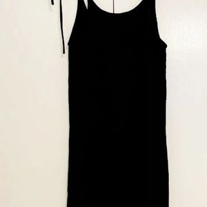 Beautiful black dress by Kendall and Kenzie.